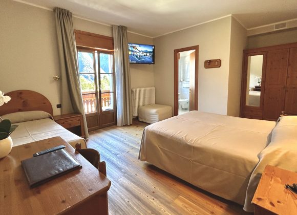 Family 205 | 206 | 212